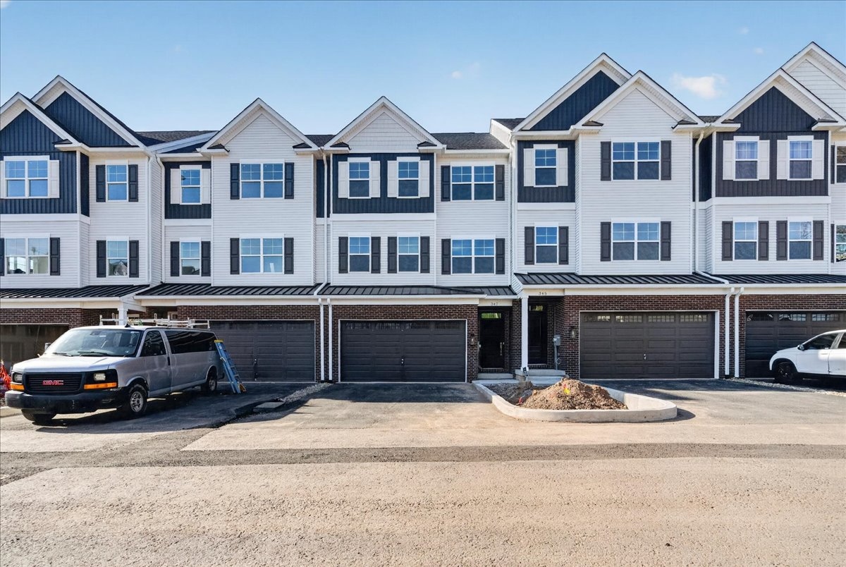 1 W Butler Avenue townhomes