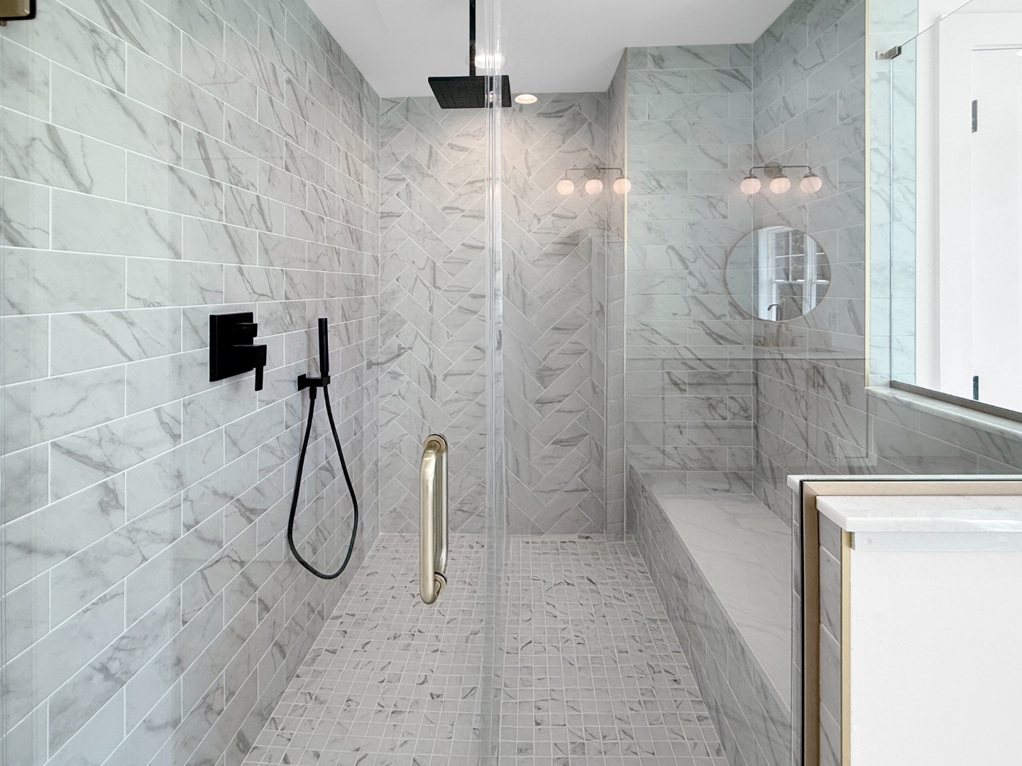 1823 N Line Street shower